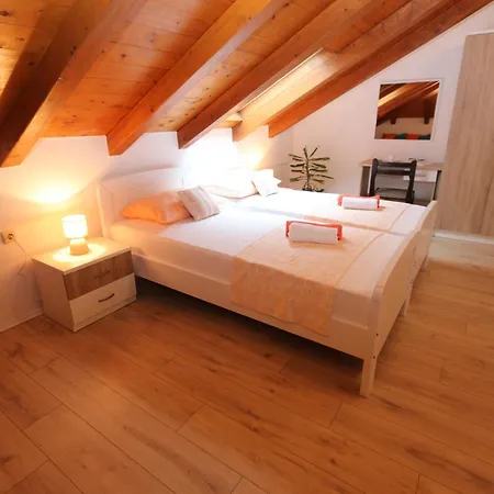 Sirena 2 Apartment *