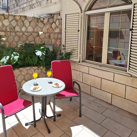 Sirena 2 Apartment