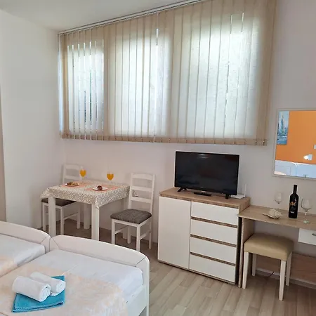 Apartment Sirena 2 *